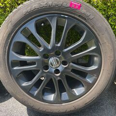 VOLVO　215/50/17　タイヤ＆ホイール（黒）