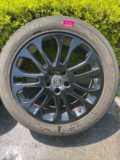 VOLVO　215/50/17　タイヤ＆ホイール（黒）