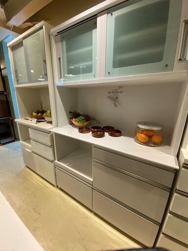 宇都宮でオシャレな家具を探すなら『オトワリバース！』レンジボード 浅川木工 食器棚 キッチン収納 収納棚 白 中古品