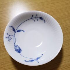 小皿　ファンケル　100円