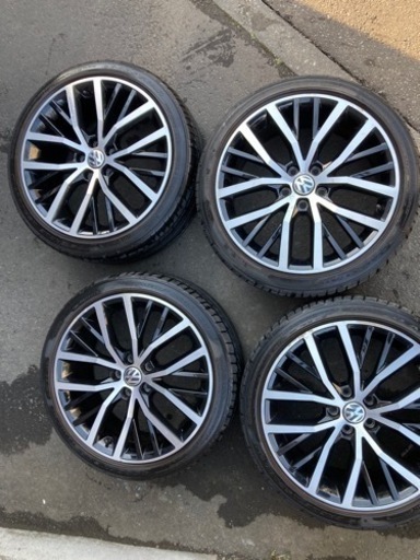 フォルクスワーゲン　polo GTI 17インチ　215/40R17 タイヤホイールセット