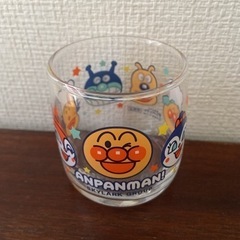 アンパンマン　非売品グラス　小さくて持ちやすい