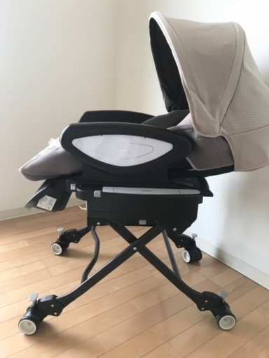 ハイローチェア 電動 アップリカ ユラリズムオートプラスHIDX お話中