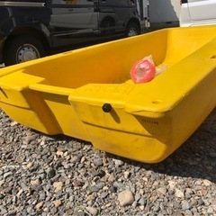 受け渡し予定者決定手漕ぎボート美品