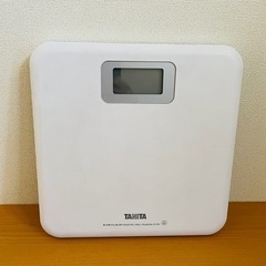 タニタ 体重計 HD-661-WH（健康、ダイエット）