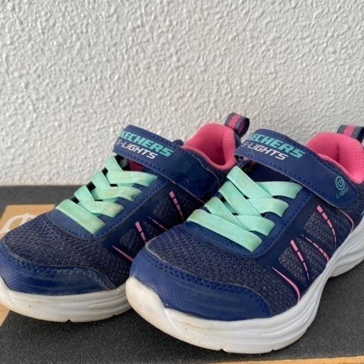 スケッチャーズ 瞬足光る靴17センチ 夏 大阪の子供用品の中古あげます 譲ります ジモティーで不用品の処分 スケッチャーズ 瞬足光る靴17センチ 夏 大阪の子供用品の中古あげます 譲ります ジモティーで不用品の処分