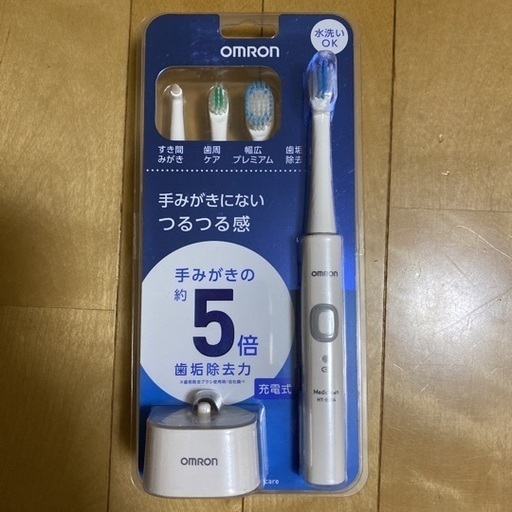 【新品】電動歯ブラシ OMRON HT-B304-W 歯磨き粉とスペア歯ブラシ各2本付