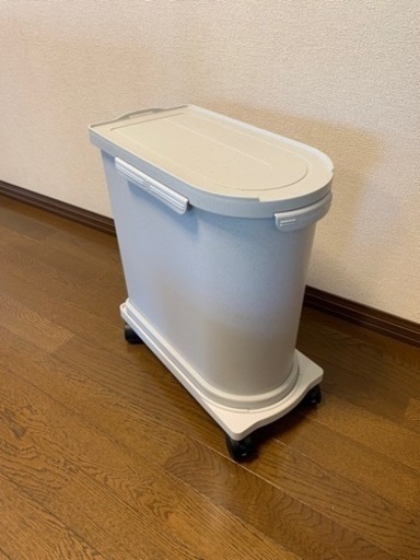 Tupperwar 大容量保存容器①