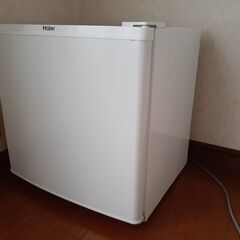冷蔵庫　Haier JR-N40G