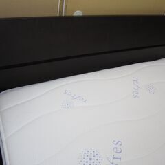 R351 日本製 高級 フランスベッド ダブルサイズ、引出し付、幅140cm 美品