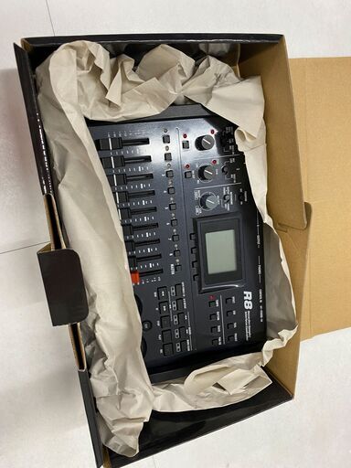 ZOOM R8 オーディオインターフェイス ZOOM R8 オーディオインターフェース 使い方 (モニターの音に