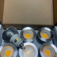 1000円　新品　未使用　LED電球 E11 電球色　調光器対応