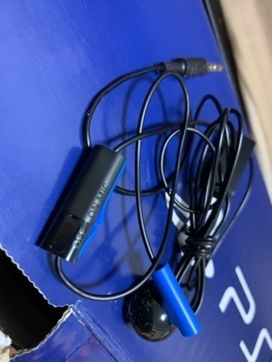 PS4 PRO(HDD 1TB) + クーラーです。