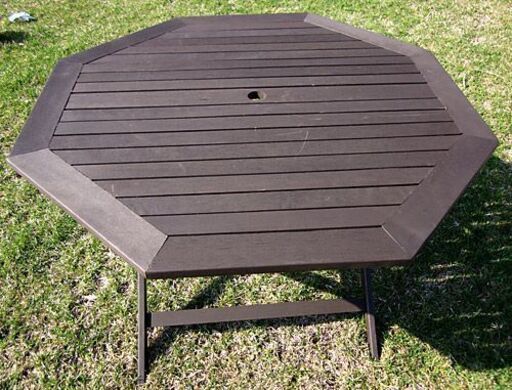 美品 木製ガーデンテーブル 八角形