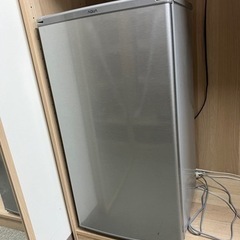 小型冷蔵庫(aqua 75L)無料でお譲りします