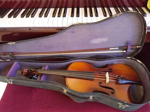 日本国内では珍しい◆スイス・Turichで1957年に製作の大人用ヴァイオリン　４／４◆
