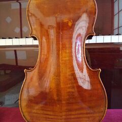 色んな意味で風変わりなOLDのような響きの◆製造国不明の1927年製ﾓﾀﾞﾝ・ヴァイオリン４／４◆