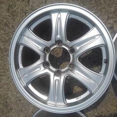 【値引きしました】17インチホイール　17×7.5J 6H139.7 タイヤ取り付け可能