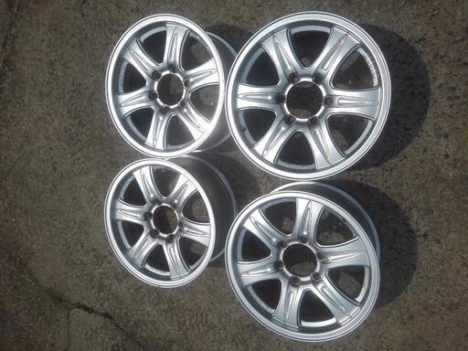 値引きしました】17インチホイール 17×7.5J 6H139.7 タイヤ取り付け 
