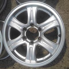 【値引きしました】17インチホイール　17×7.5J 6H139.7 タイヤ取り付け可能