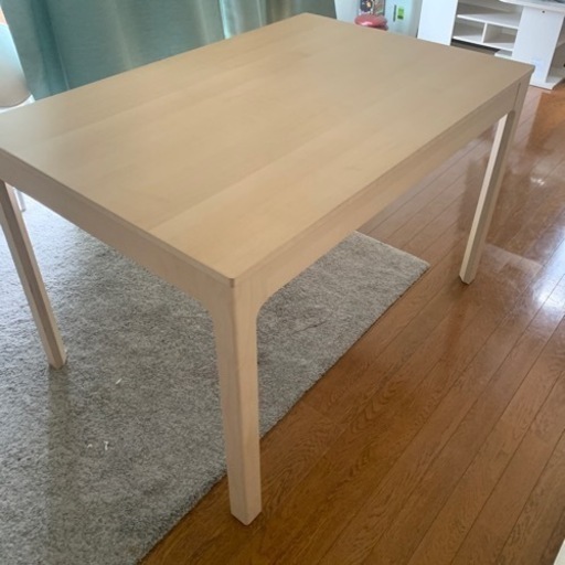 IKEA テーブル