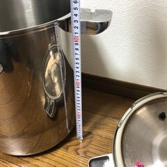 決まりました。他、問い合わせ頂いた方ありがとうございました。ワンダーシェフ圧力鍋　20Ⅼ　