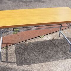 【商談中】会議テーブル / 折り畳みテーブル 150 x 60cm