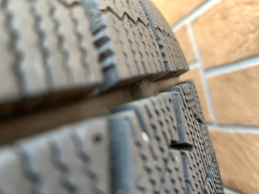 ブリヂストン ブリザック VRX 215/60R16 スタッドレスタイヤ