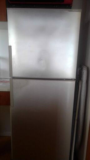 シャープ225リットル冷蔵庫2013年モデル - 名護市