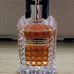 【香水】バレンティノ ドンナ アクア オーデトワレ 50ml