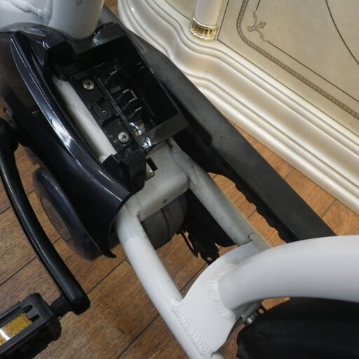 パナソニック 20インチ電動アシスト自転車 BE-2ELSW01N【モノ市場東浦