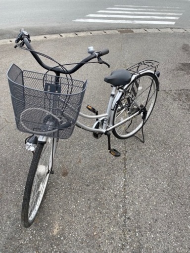 27インチ6段変速自転車　カゴ付きほぼ新品！