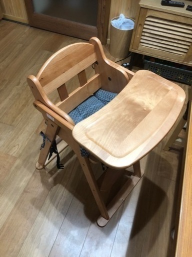 ベビーチェア　テーブル付き　折りたたみ式