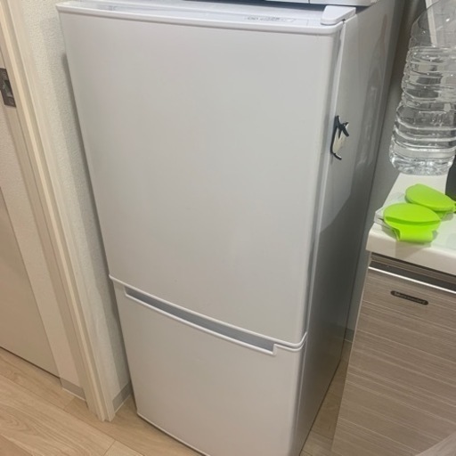一人暮らし用冷蔵庫106L ⭐︎使用歴浅く綺麗です！