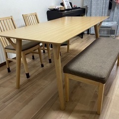 取引中 ダイニングテーブルセット