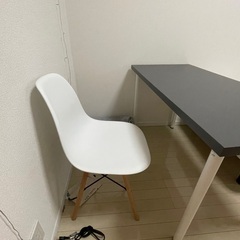 【ネット決済】IKEAの机、いすつき