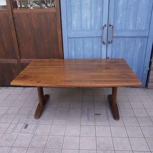 飛騨高山の家具メーカー キツツキマークの飛騨産業(HIDA)より森の