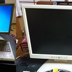 BUFFALO 17インチPCモニター 1280x1024ドット　