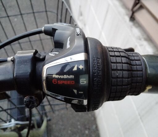 クリアランス 自転車27インチ LEDオ−トライト 6段ギア (タイヤ  