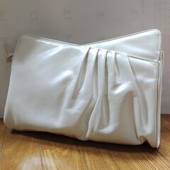 値下げしました、皮のバック　新品