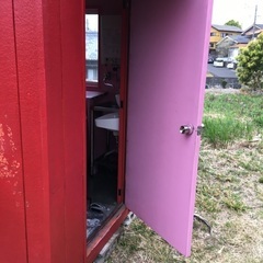 唐揚げ、たこ焼き、焼きそば路面店　子供部屋に