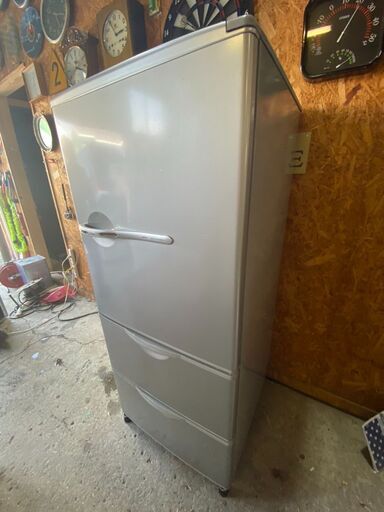 新生活応援セール！！！！ 中古 シャープ 冷蔵庫 228L 2013年製 SJ-23W