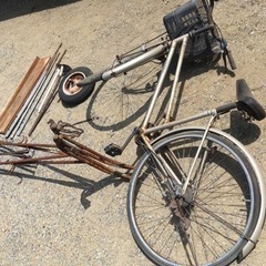 ★お取引者さま決定★錆びた鉄くず類 古い自転車 物干し タイヤ ...