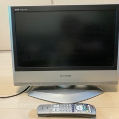 VIERA Panasonic 20型液晶TVとHDMIケーブル
