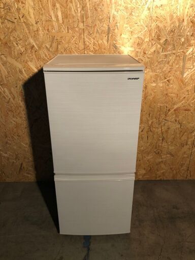 シャープ　冷蔵庫　137L つけかえどっちもドア 2ドア  2020年製　SJ-D14F-W