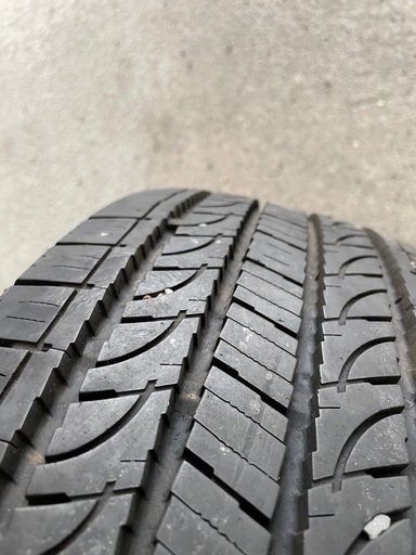 ヨコハマタイヤ GEOLANDAR 215/70R15　ホイールセット