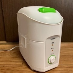 美品　ツインバード加湿器