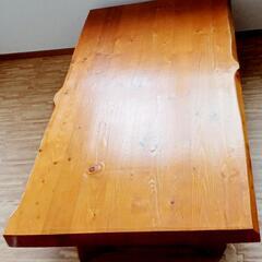 大きいテーブル　(木の一枚板)