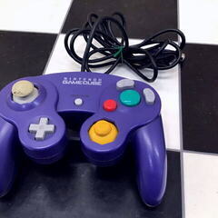 任天堂 Nintendo　ゲームキューブ コントローラー　紫　D...