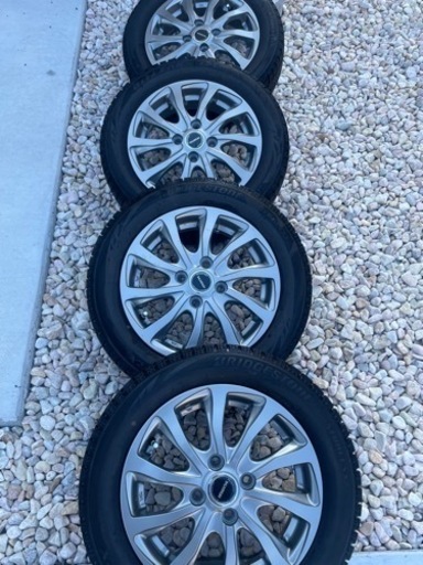 スタッドレスタイヤ　155/65R14 バリ山